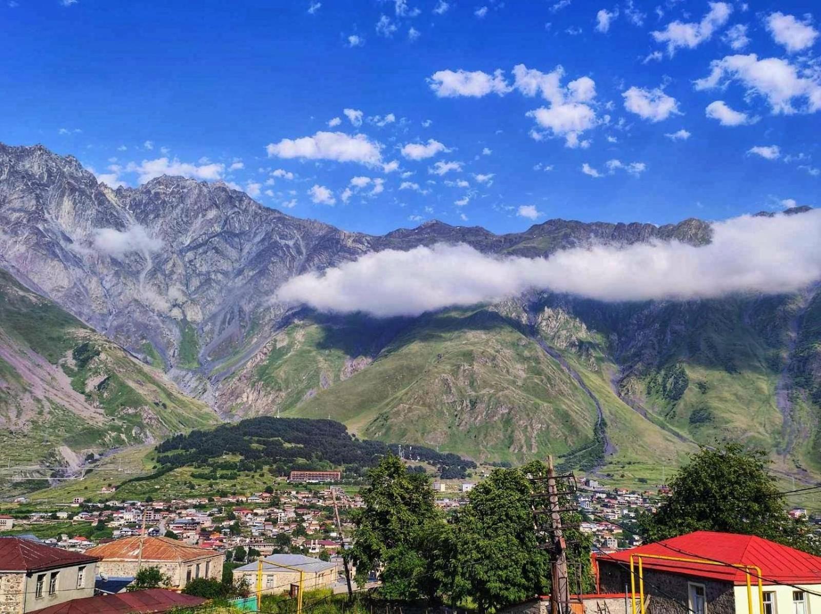 Hotel House in Gergeti Kazbegi Exterior foto